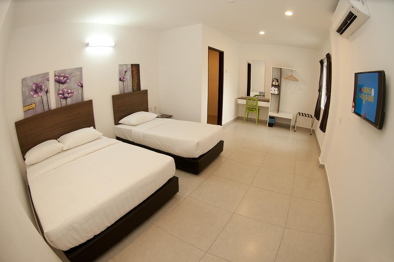 Hotel Cheqinn Ipoh Esterno foto